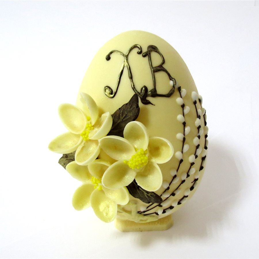 Шоколадна композиція «Яйце з квітами»